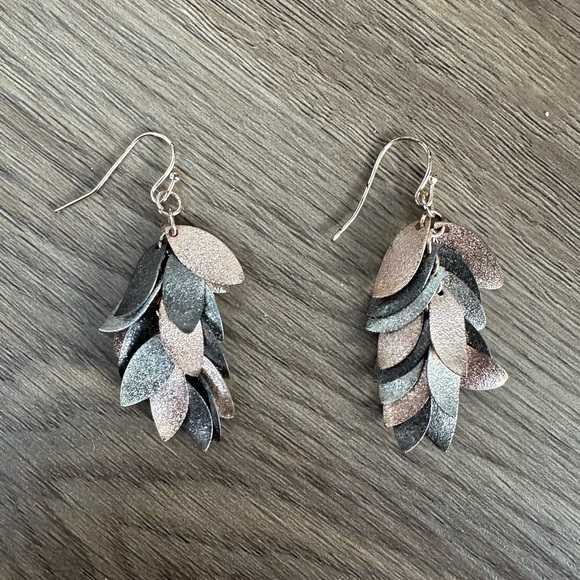 Time and Tru Jewelry - 3/$20 Shiny dangle earrings